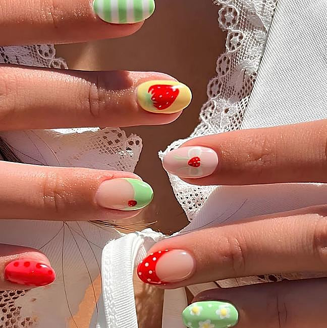 Glossy Visual Idea Glossy Visual Idea — Simple Summer Nails 2027