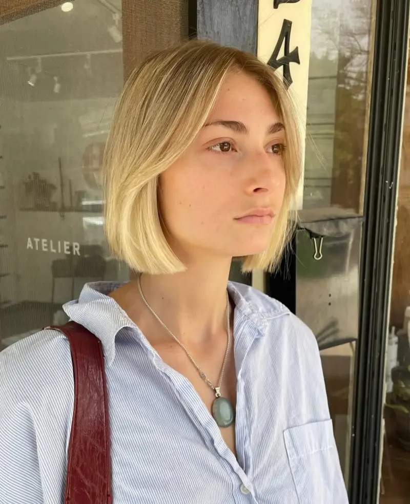 Straight Bob with Curtain Bangs Straight Bob with Curtain Bangs — Chin Length Bob 2027