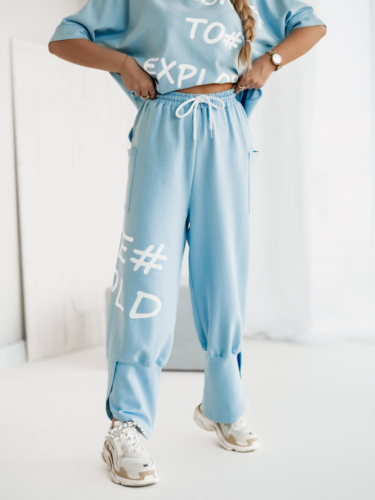 Graphic Sky Blue T-Shirt and Baggy Sweatpants Graphic Sky Blue T-Shirt and Baggy Sweatpants — Sky Blue Outfits 2027