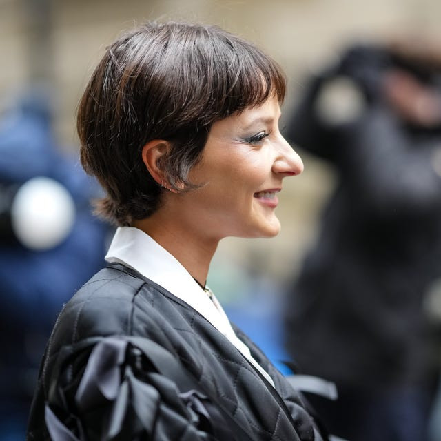 Wispy Bangs on a Chin-Length Pixie Wispy Bangs on a Chin-Length Pixie — Brown Pixie 2027