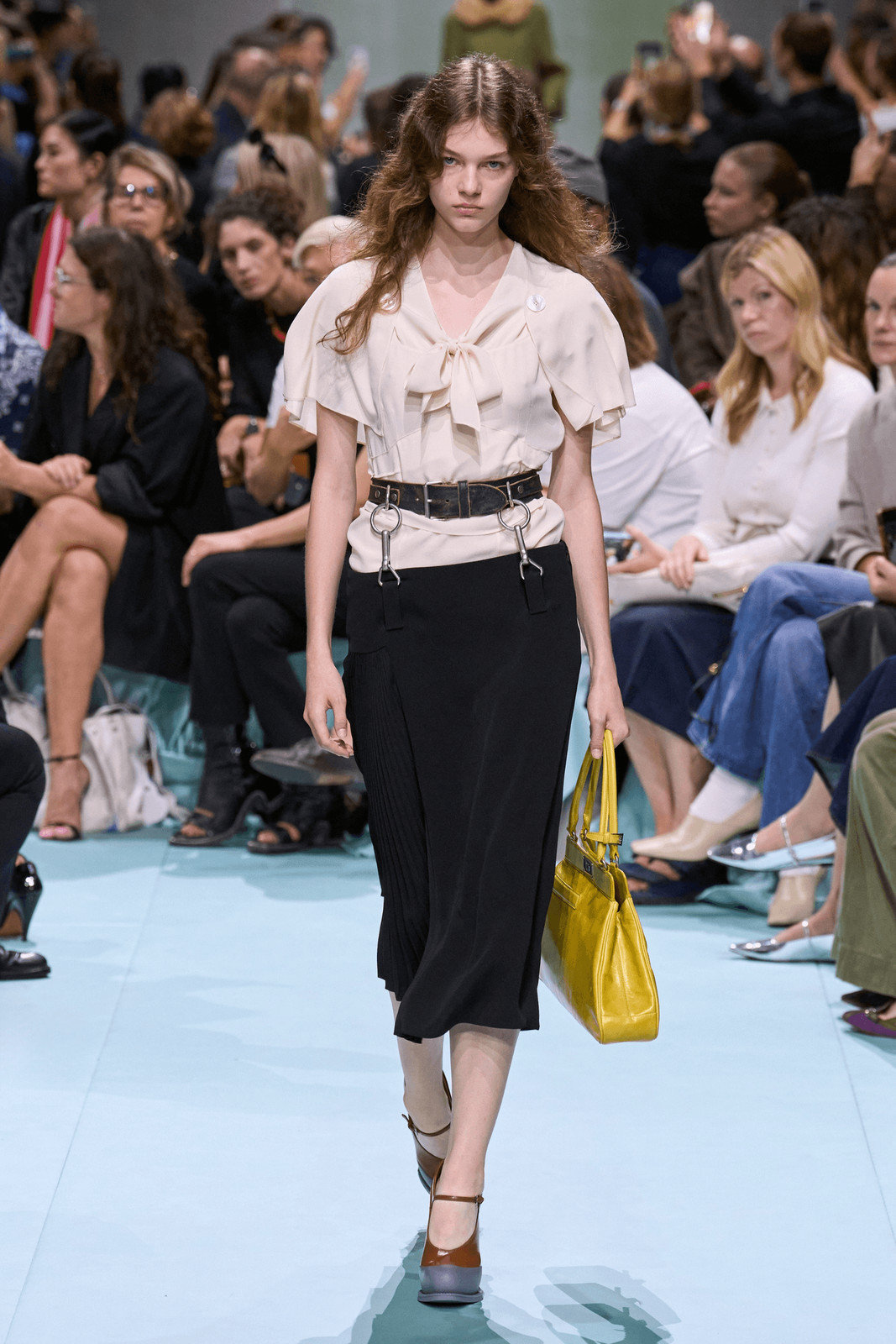 Striped Oversized Shirt with Beige Belt and Midi Skirt Striped Oversized Shirt with Beige Belt and Midi Skirt — Belt Outfits 2027