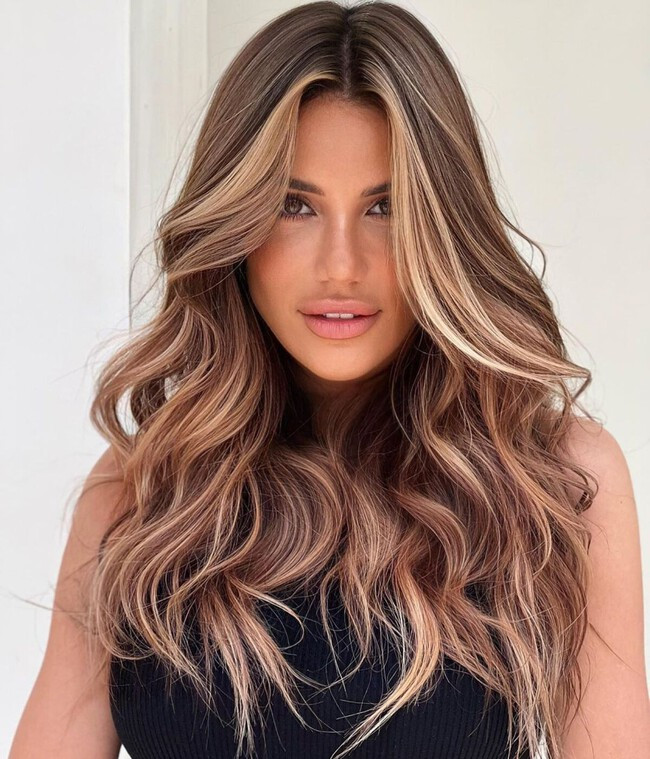 Mid-Back Waves With Face-Framing Caramel Highlights — Caramel Balayage 2027