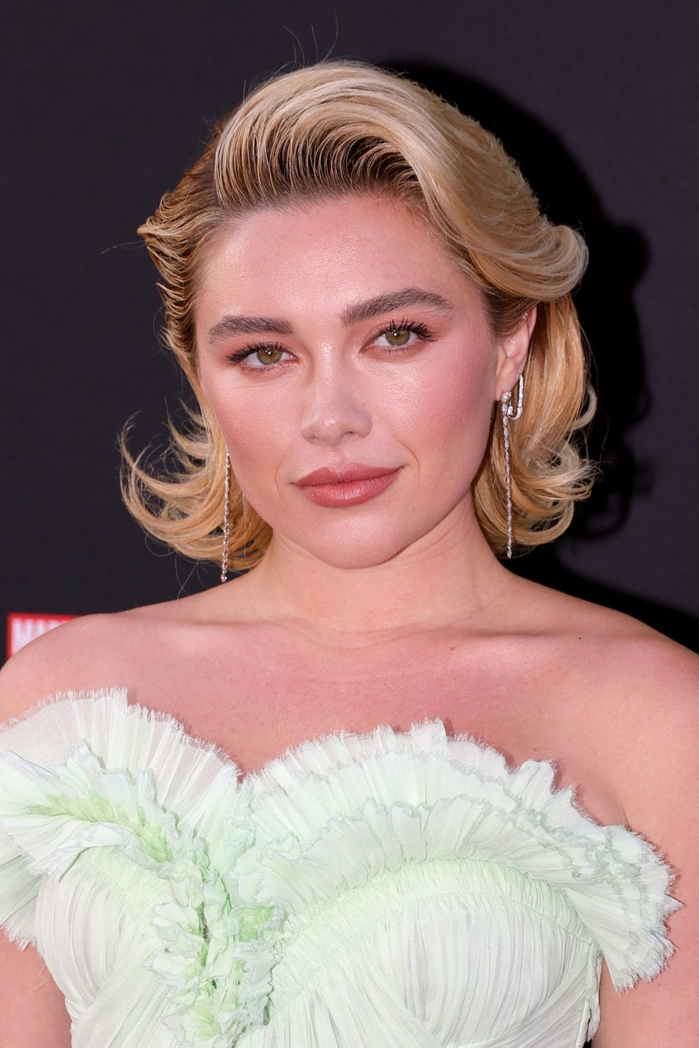 Textured Ash Blonde Bob With Soft Waves Textured Ash Blonde Bob With Soft Waves — Old Money Bob 2027