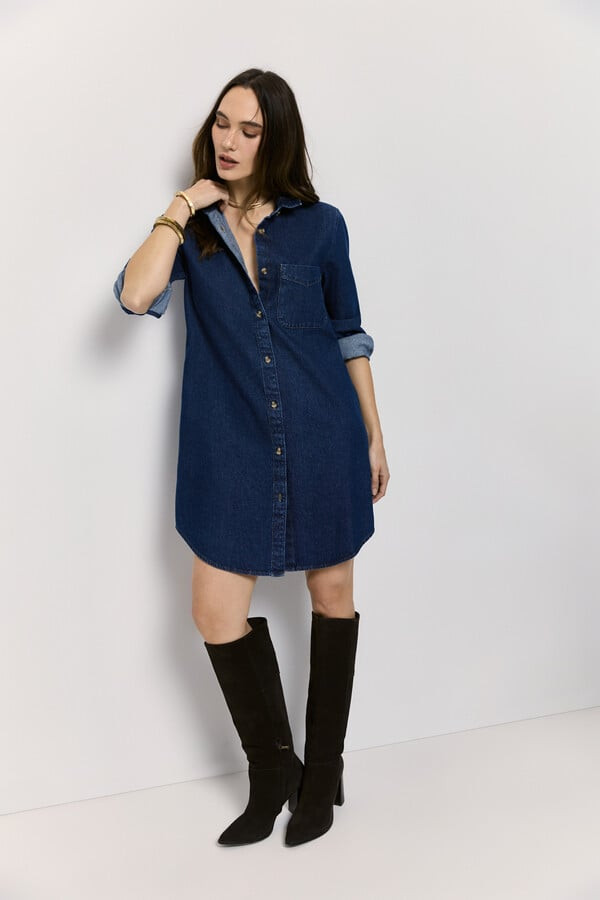 Medium Wash Long-Sleeved Shirt Dress with Knee-High Boots Medium Wash Long-Sleeved Shirt Dress with Knee-High Boots — Denim Dresses 2027