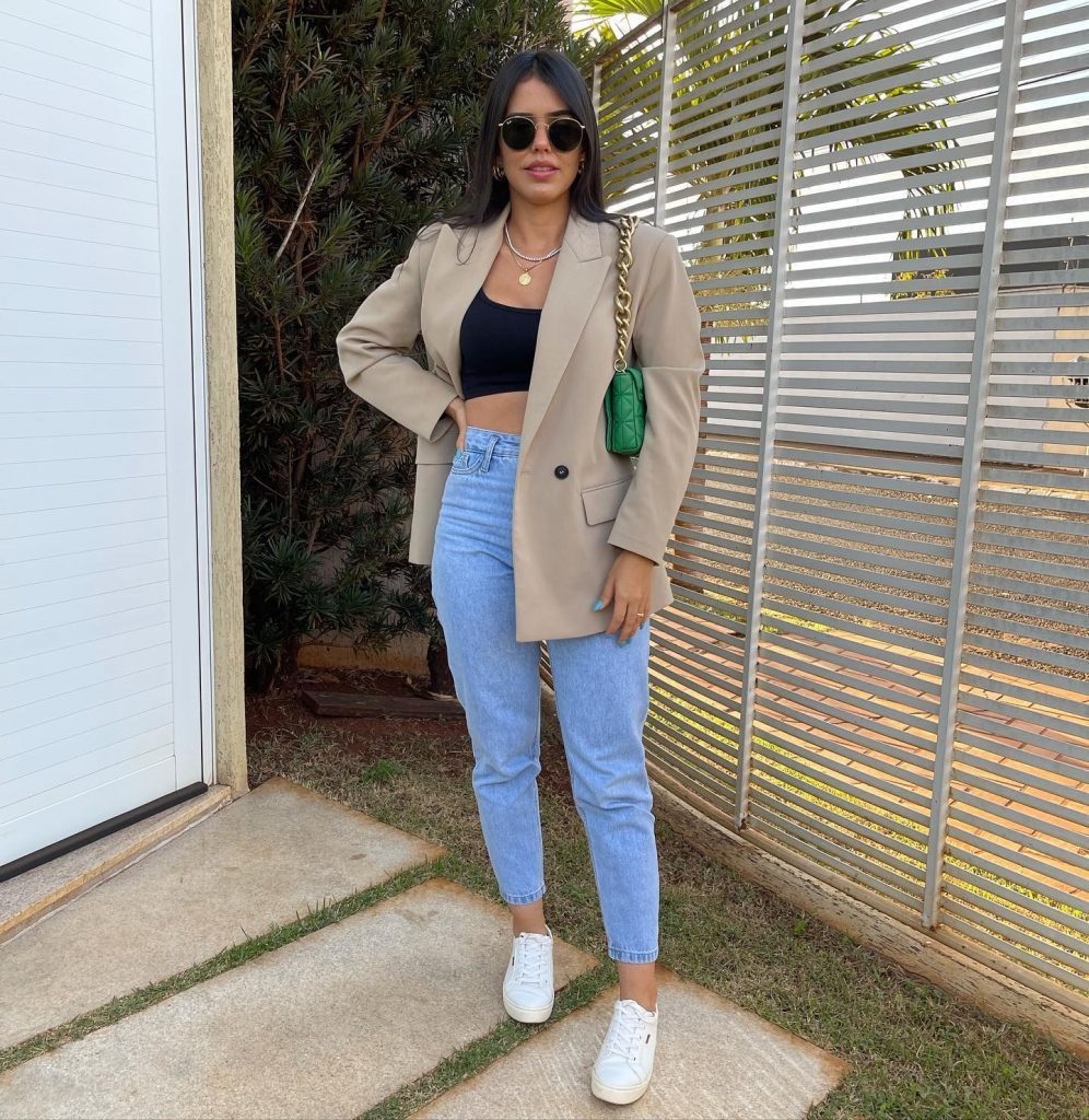 Beige Blazer with Black Crop Top and Blue Jeans — Fitted Blazer Outfits 2027