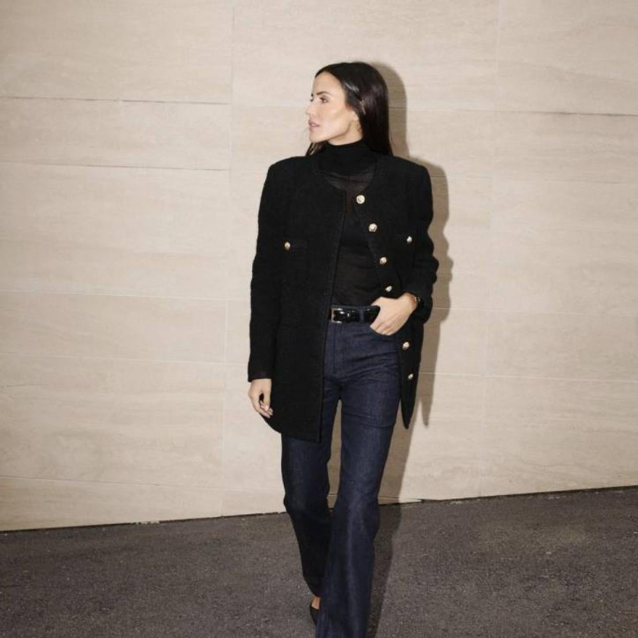 Black Blazer with Gold Buttons and Flare Jeans Black Blazer with Gold Buttons and Flare Jeans — Aesthetic Outfits 2027