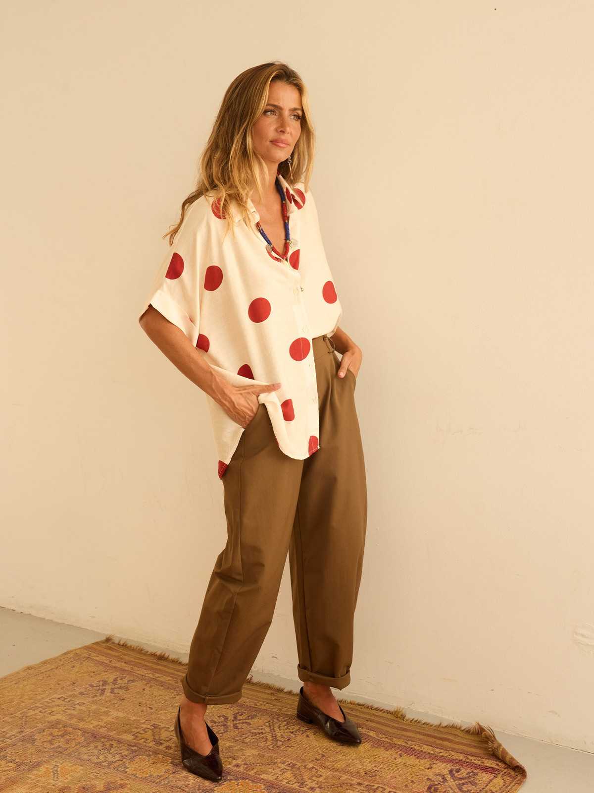 Polka Dot Shirt with Wide-Leg Trousers for a Casual Day Polka Dot Shirt with Wide-Leg Trousers for a Casual Day — Lisbon Outfits 2027