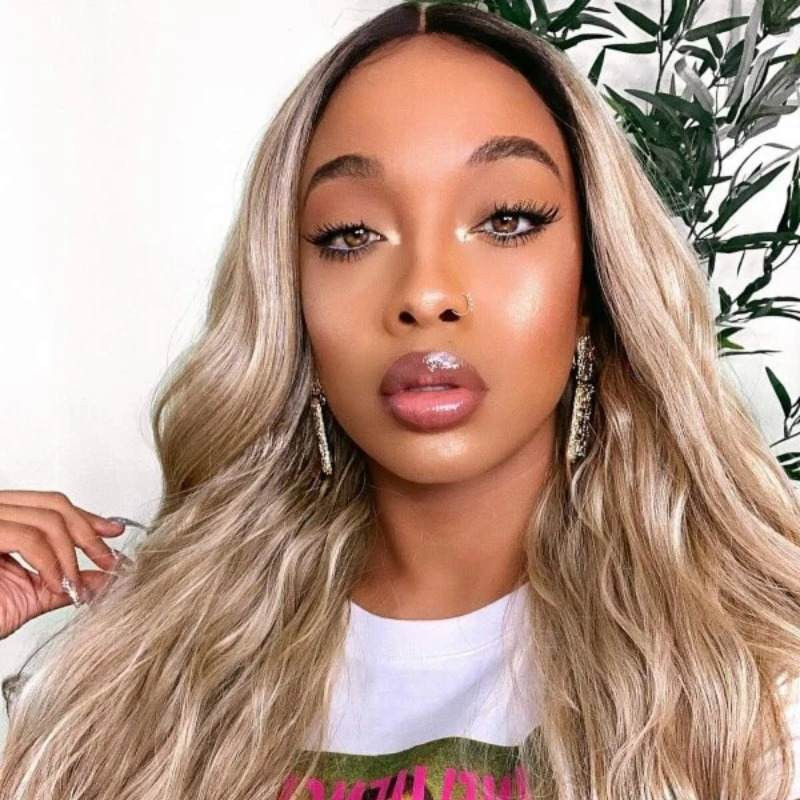 Mid-Back Platinum Blonde With Dark Roots — Lived In Blonde 2027