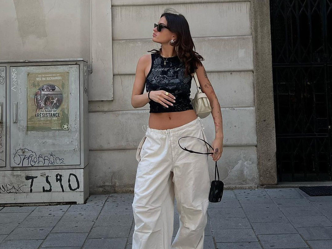 Graphic Tank and Cargo Pants: Casual Urban Edge Graphic Tank and Cargo Pants: Casual Urban Edge — Urban Outfitters Outfits 2027