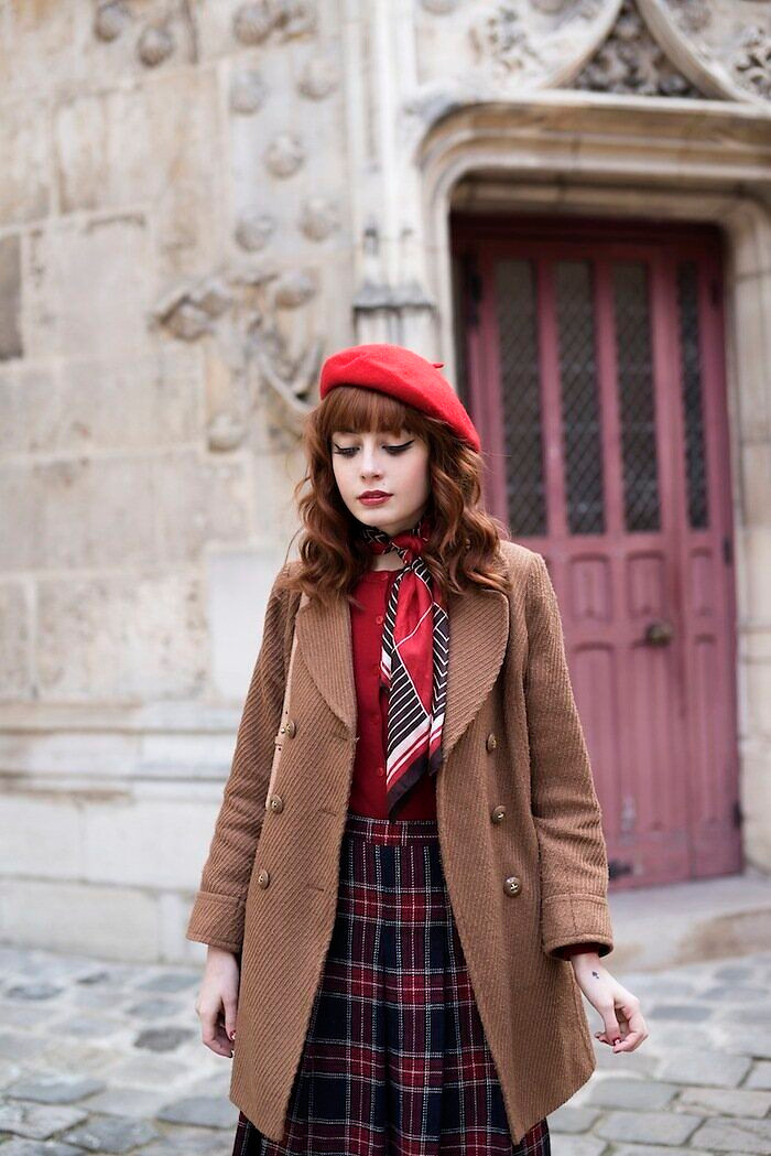 Classic Casual: Red Beret with Double-Breasted Coat and Plaid Classic Casual: Red Beret with Double-Breasted Coat and Plaid — Beret Outfits 2027