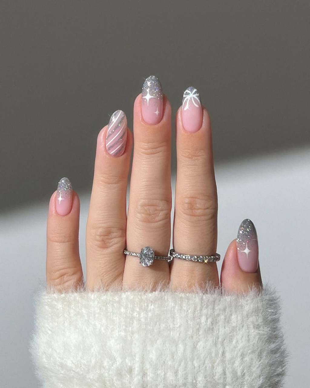 Short Silver Glitter Star Nails Short Silver Glitter Star Nails — Winter Glitter Nails 2027