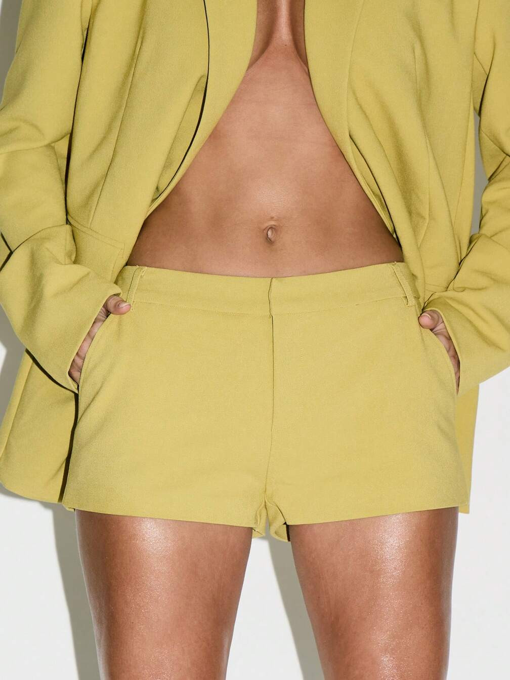 Oversized Yellow Blazer: A Bold Statement for Summer Workwear — Summer Work Outfits 2027