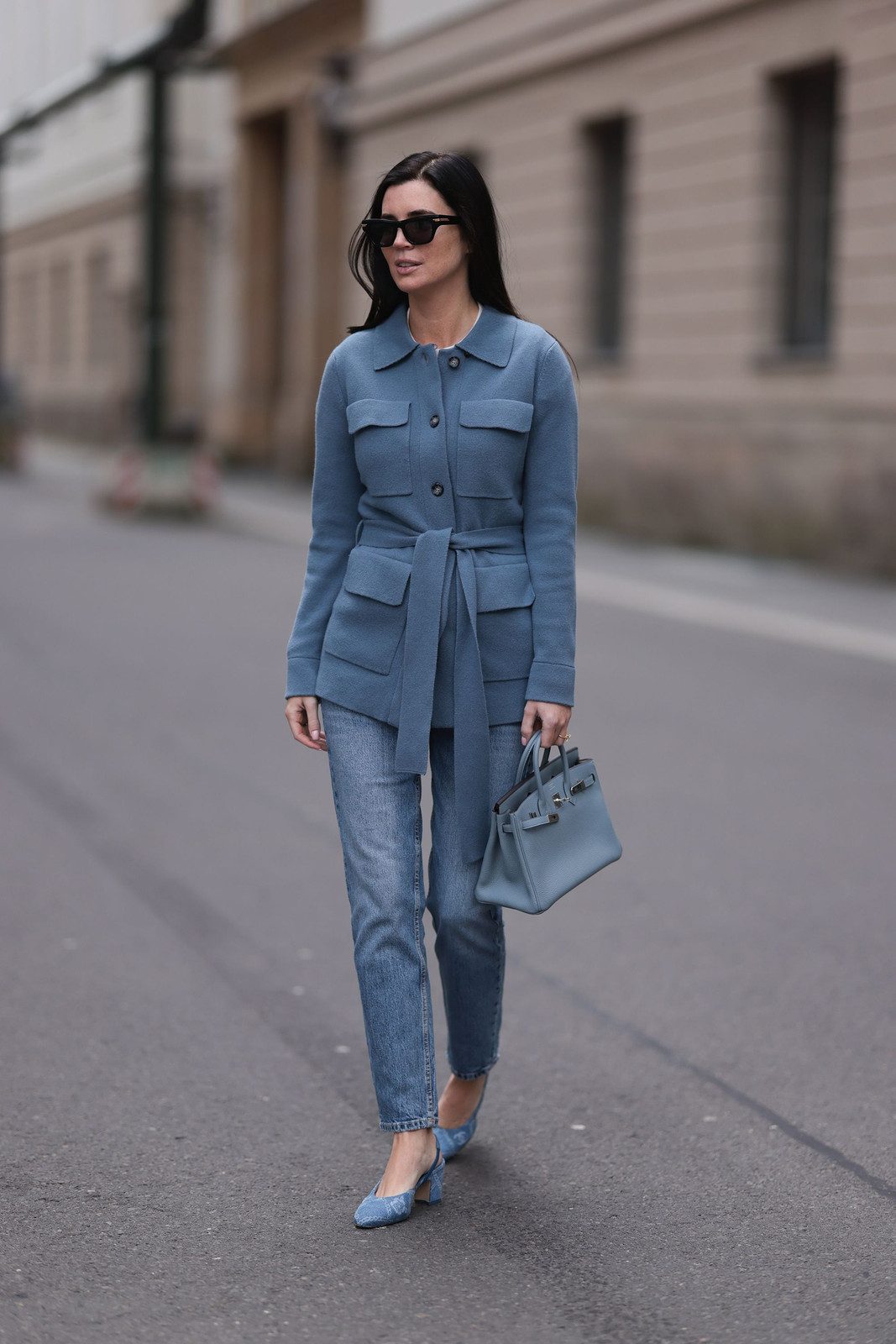 Monochromatic Blue Straight Leg Jeans with Belted Jacket and Block Heels Monochromatic Blue Straight Leg Jeans with Belted Jacket and Block Heels — Straight Leg Jeans 2027