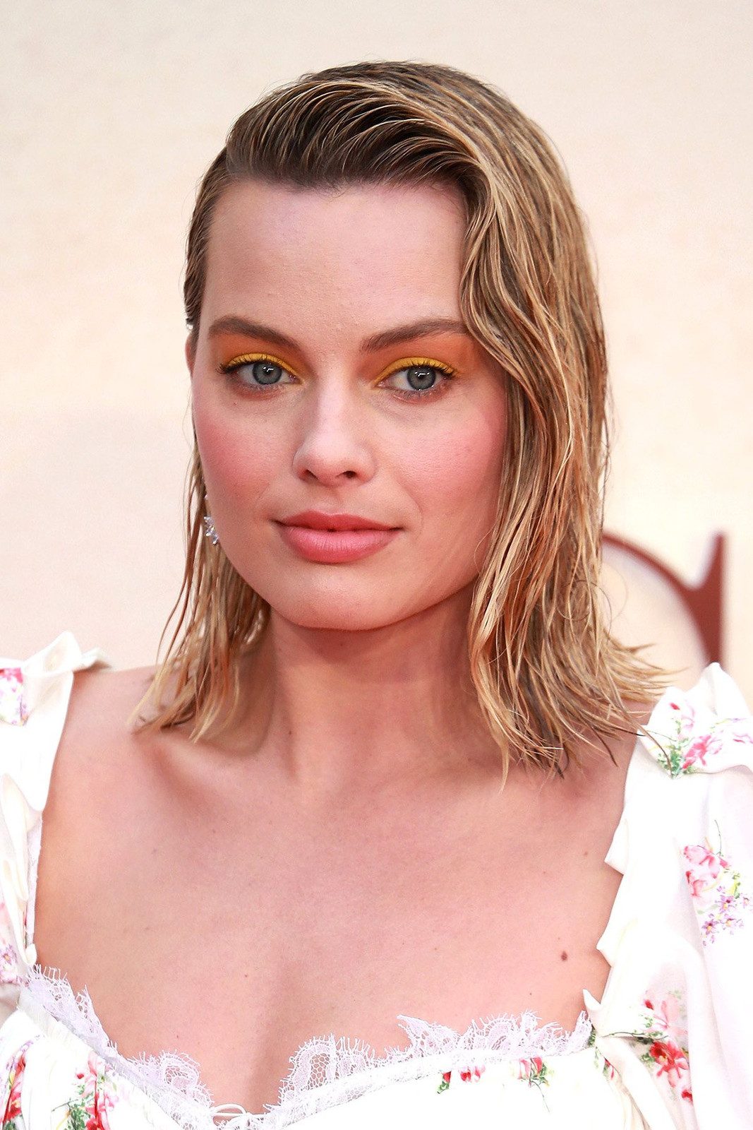 Wet Look Dark Blonde Bob — Rainy Day Hairstyles 2027