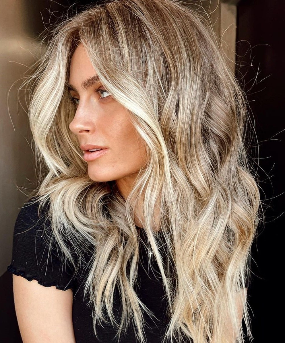 Mid-Back Honey Blonde Balayage Beach Waves Mid-Back Honey Blonde Balayage Beach Waves — Beach Blonde Hair 2027
