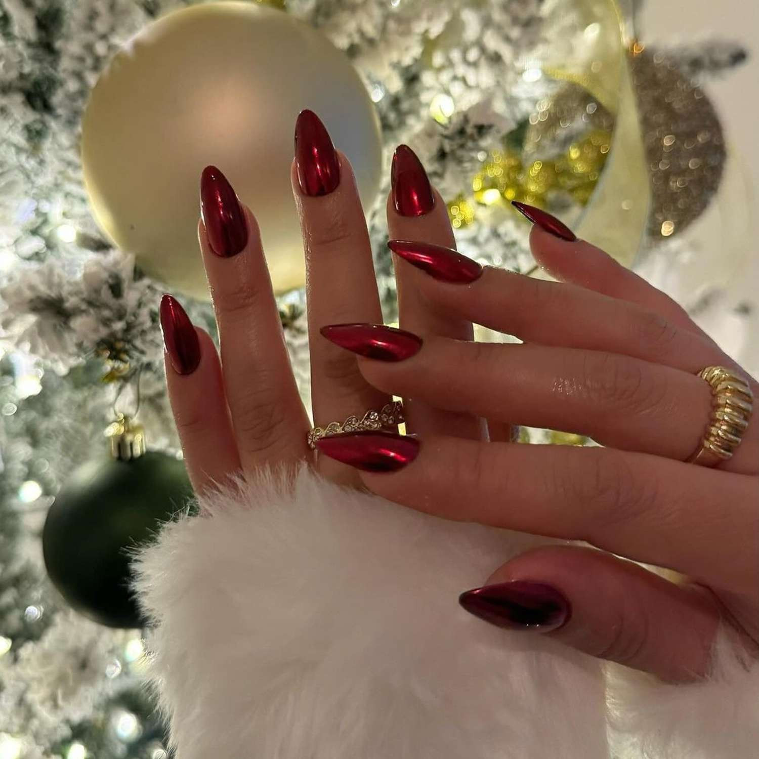 Long Stiletto Red Chrome for Holidays Long Stiletto Red Chrome for Holidays — Red Chrome Nails 2027