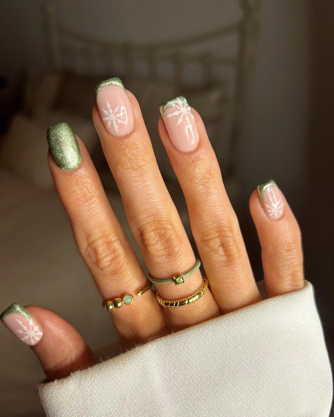 Christmas Visual Idea Christmas Visual Idea — Glitter Christmas Nails 2026