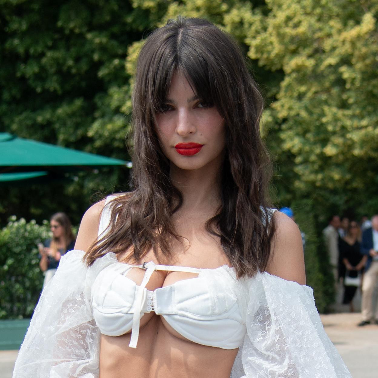 Shoulder Length Shag With Wispy Bangs Shoulder Length Shag With Wispy Bangs — Bangs 2027 for Square Face