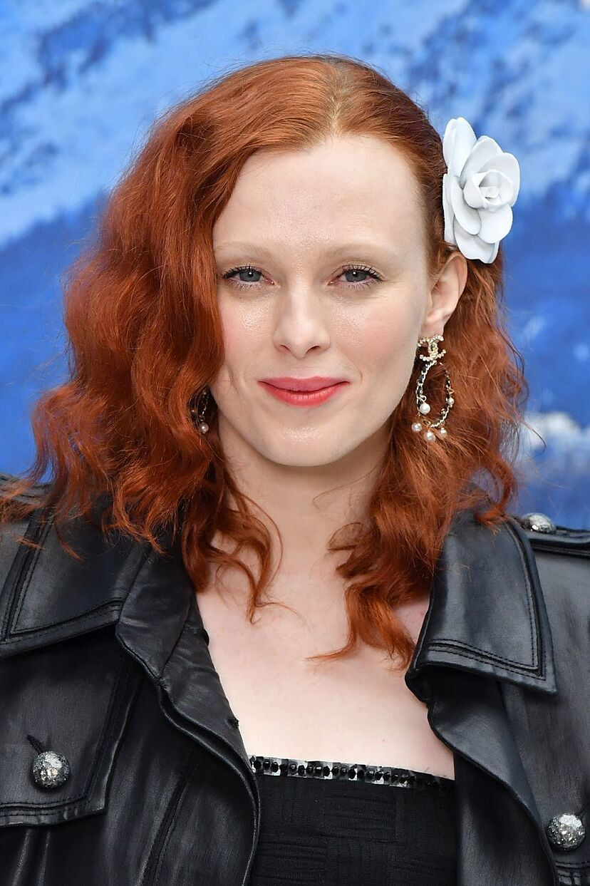 Loose Curls Visual Idea Loose Curls Visual Idea — Natural Red Hair 2027
