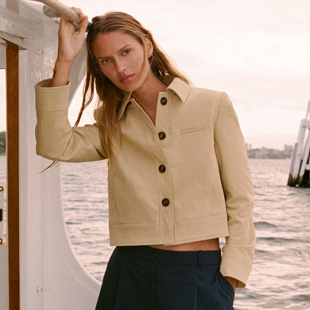 Beige Cropped Jacket with Navy Wide-Leg Trousers Beige Cropped Jacket with Navy Wide-Leg Trousers — Fall Capsule Wardrobe 2026