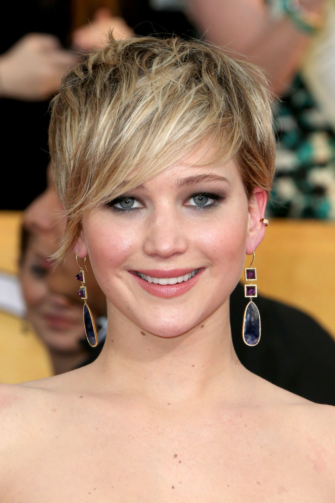 Light Blonde Visual Idea Light Blonde Visual Idea — Pixie Quick Weave Styles 2027