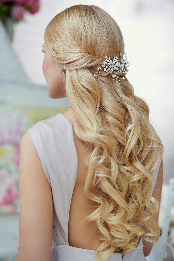 Blonde Twisted Half-Up — Bridesmaid Hairstyles 2027