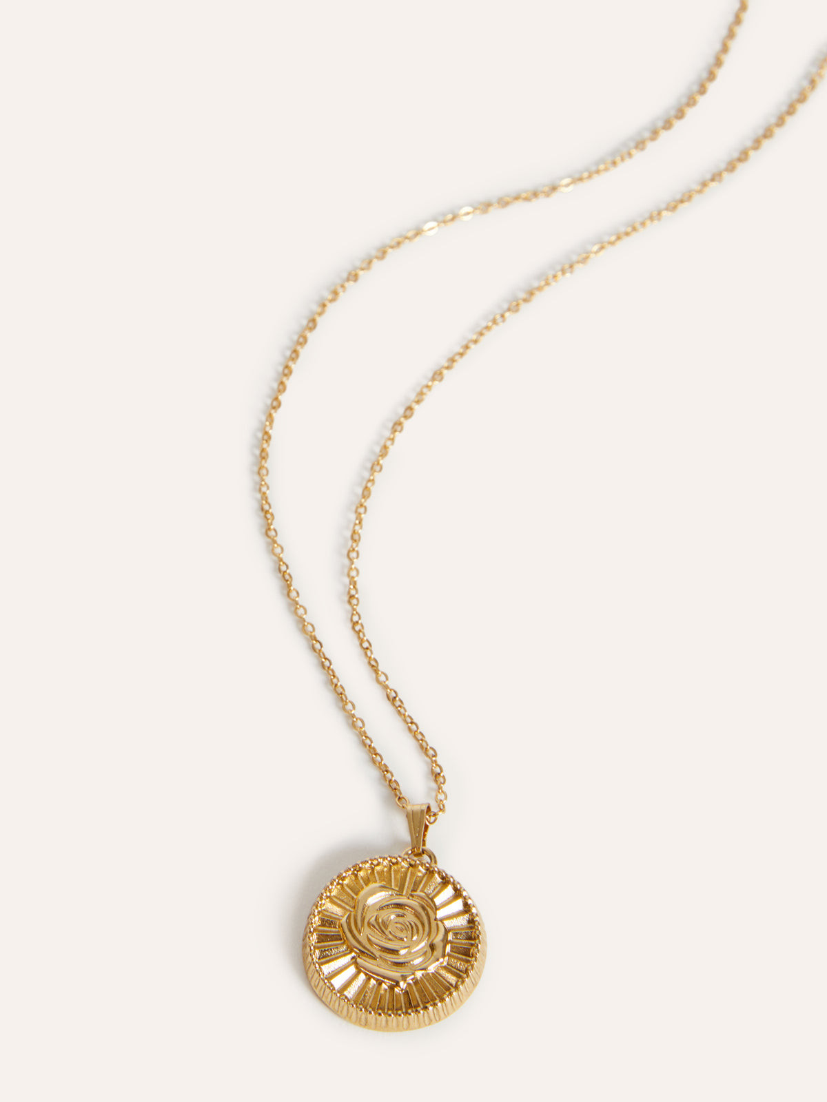 Delicate Floral-Engraved Gold Medallion on a Fine Chain Delicate Floral-Engraved Gold Medallion on a Fine Chain — Locket Necklaces 2027