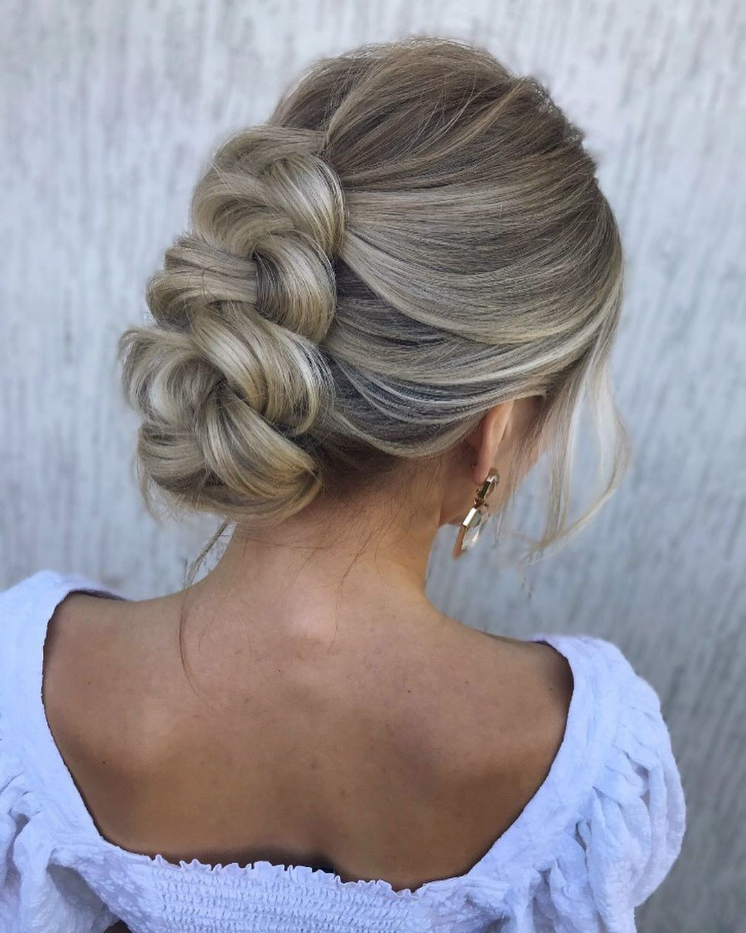 Ash Blonde With Subtle Highlights Visual Idea — Prom Hairstyles 2027
