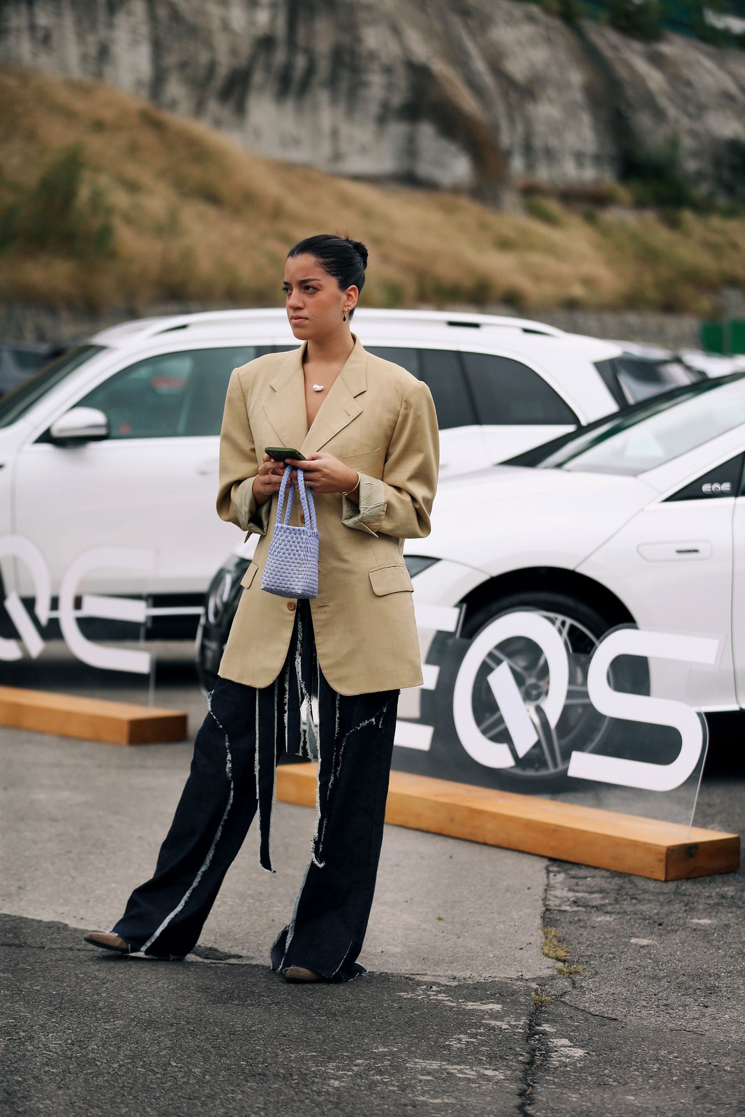 Raw Hem Style: Wide-Leg Jeans with an Oversized Blazer Raw Hem Style: Wide-Leg Jeans with an Oversized Blazer — High Waisted Jeans 2027