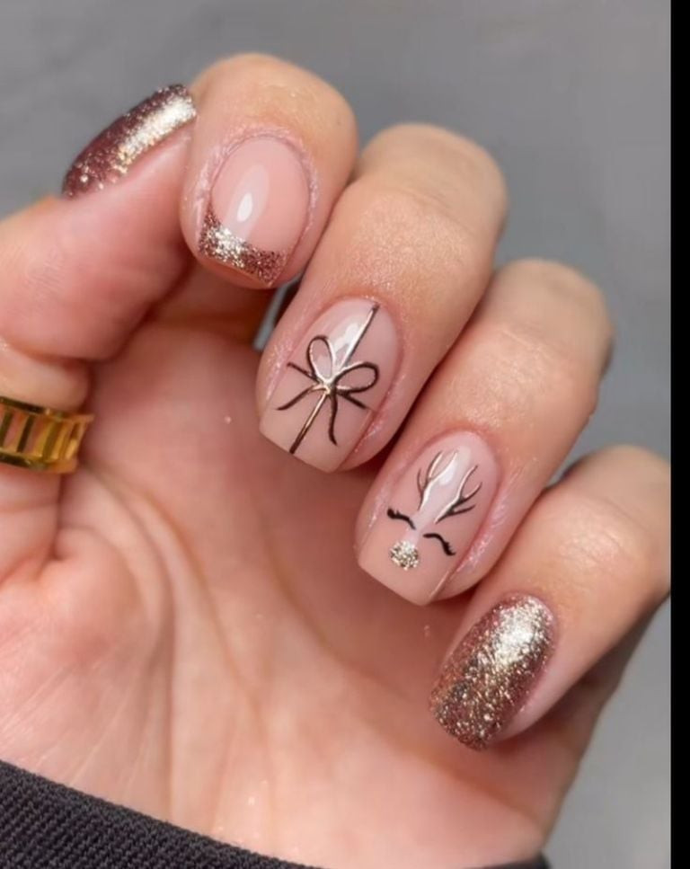 Medium Square with Scattered Gold Foil Dots Medium Square with Scattered Gold Foil Dots — Gold Christmas Nails 2026