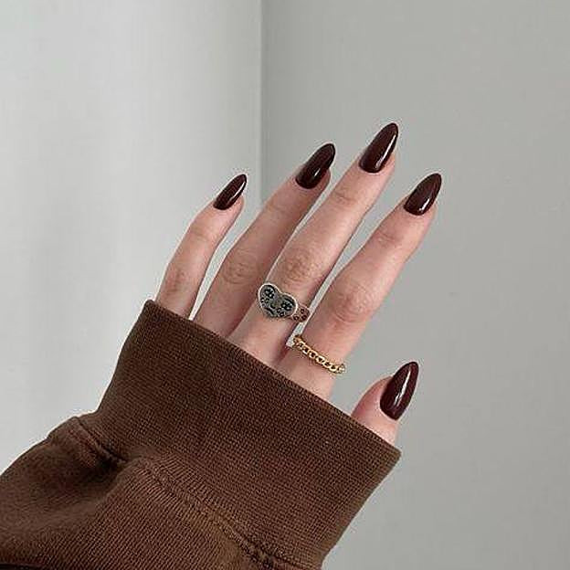 Deep Rich Dark Brown Glossy Almonds — Espresso Nails 2027