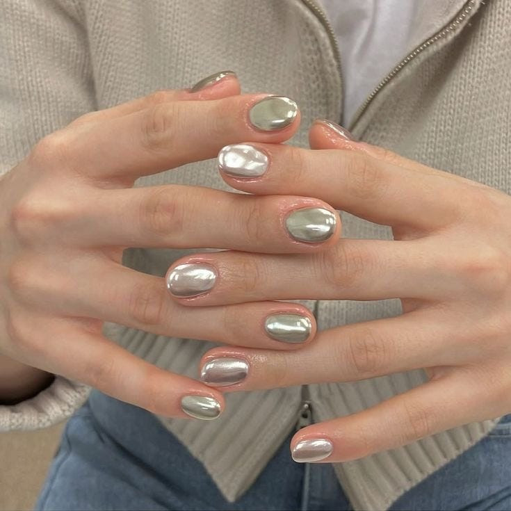 Chrome Visual Idea Chrome Visual Idea — Short Winter Nails 2027