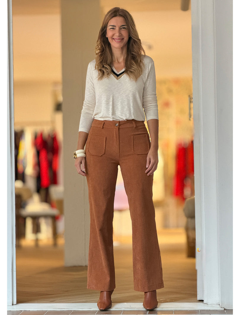 Corduroy Pants and Striped Top for Textured Appeal Corduroy Pants and Striped Top for Textured Appeal — Casual Thanksgiving Outfits 2026