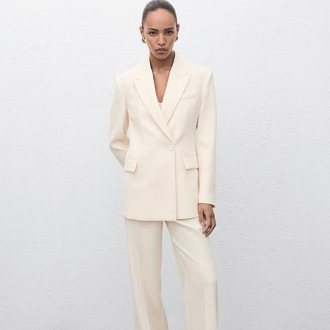 Cream Double-Breasted Blazer with Wide-Leg Trousers Cream Double-Breasted Blazer with Wide-Leg Trousers — Business Formal Outfits 2027