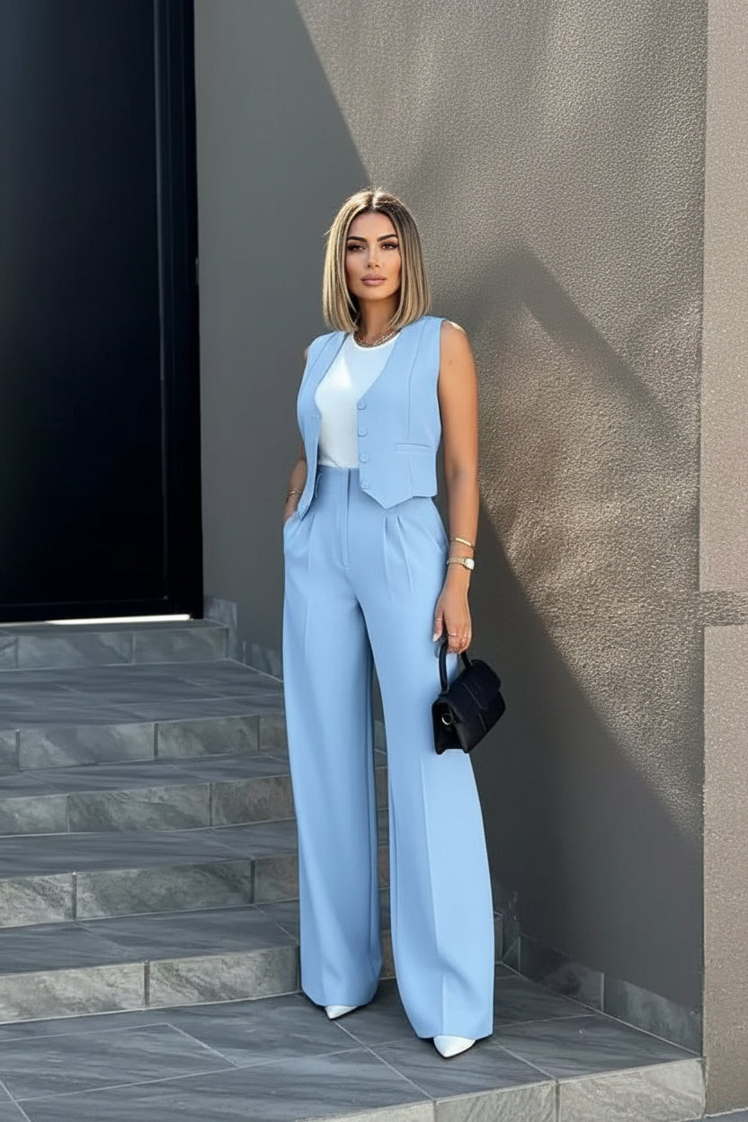 Monochromatic Light Blue Suit for a Sharp Casual Look Monochromatic Light Blue Suit for a Sharp Casual Look — Trouser Outfits 2027