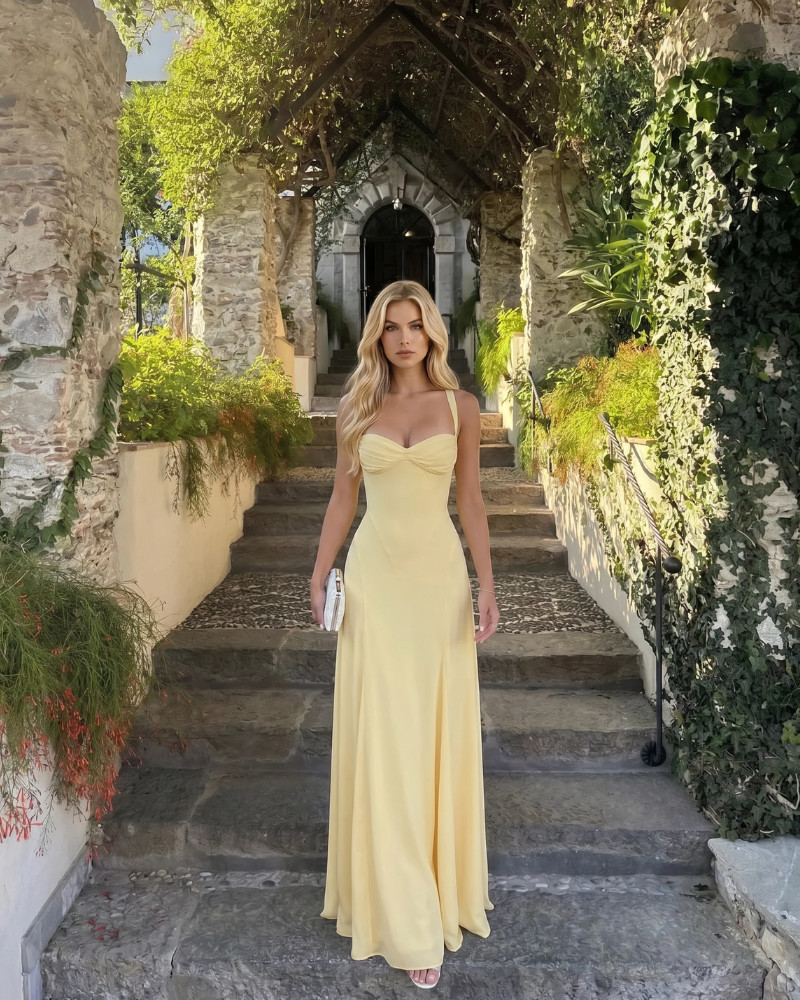 Pale Yellow Satin Mermaid Dress with Halter Neckline and High Slit Pale Yellow Satin Mermaid Dress with Halter Neckline and High Slit — Corset Prom Dresses 2027