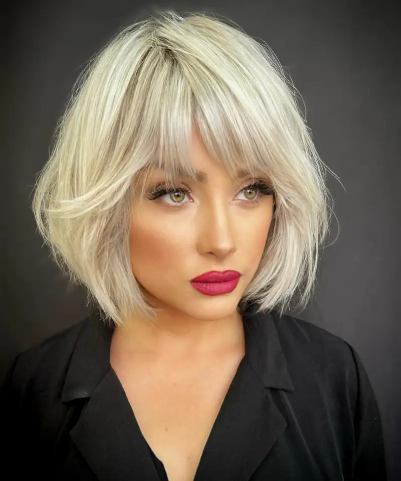 Chin Bob With Shaggy Side Bangs Chin Bob With Shaggy Side Bangs — Bangs 2027 for Square Face