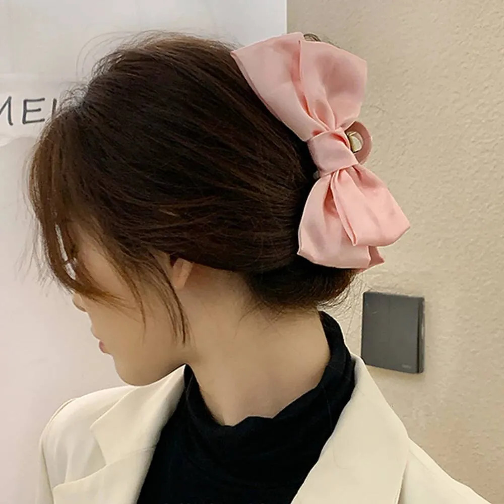Claw Clip Bun 2027