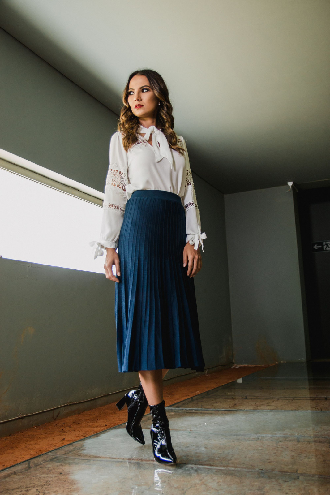 Deep Blue Pleated Midi Skirt with Lace-Detail Blouse Deep Blue Pleated Midi Skirt with Lace-Detail Blouse — Conference Outfits 2027