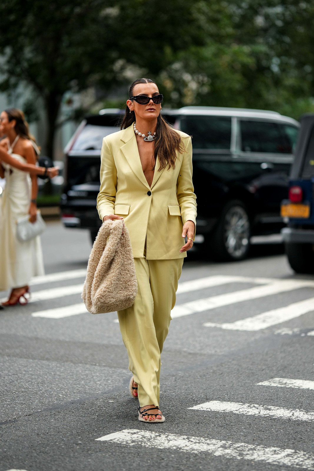 Modern Smart Casual in Pale Yellow Linen-Like Set Modern Smart Casual in Pale Yellow Linen-Like Set — Pale Yellow Outfits 2027