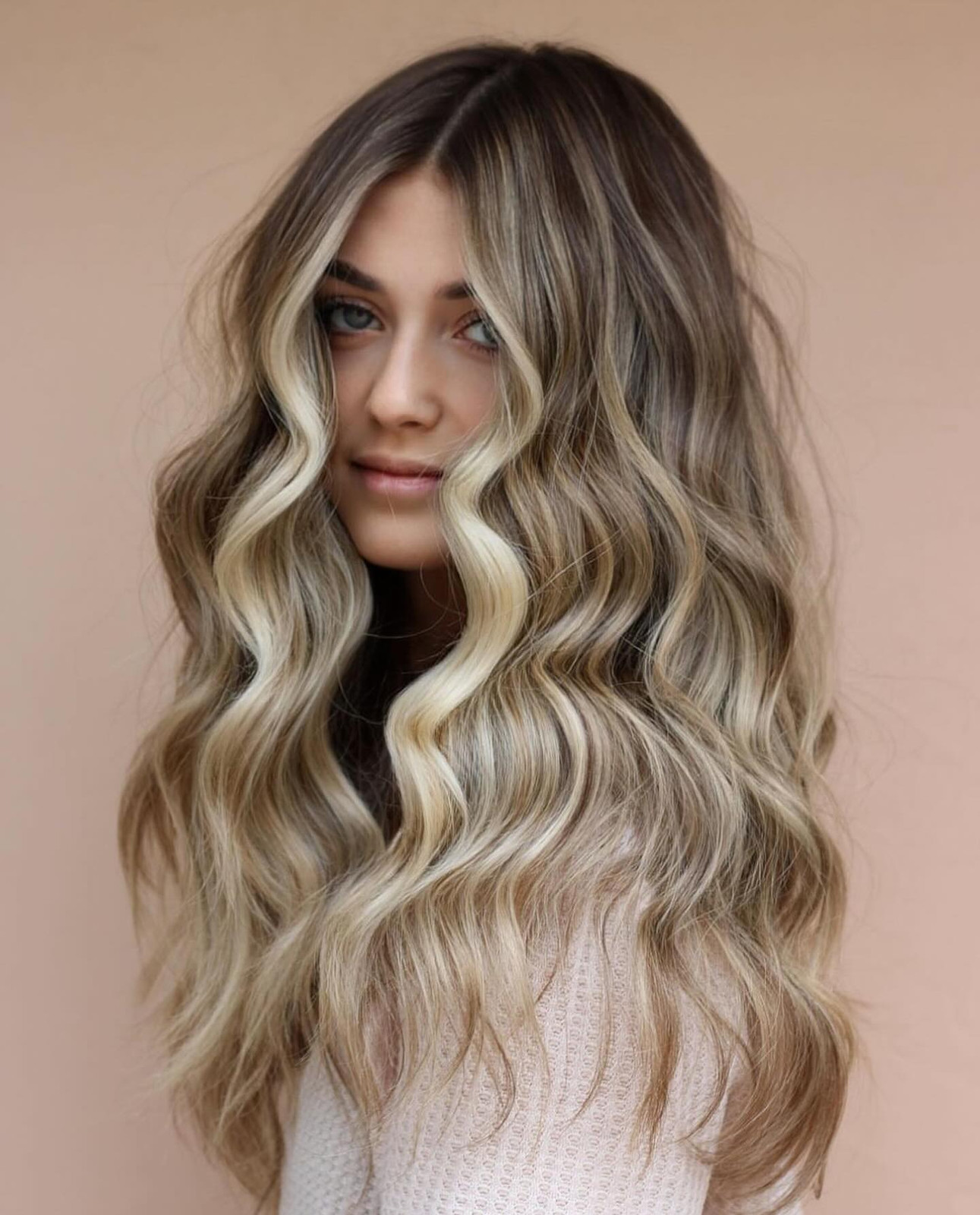Mid-Back Visual Idea Mid-Back Visual Idea — Ash Blonde Hair 2027