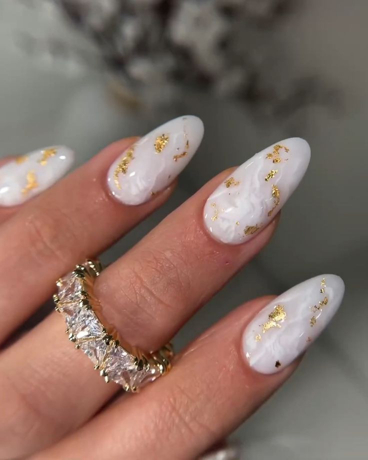 Gold Flakes Scattered On Nails Visual Idea Gold Flakes Scattered On Nails Visual Idea — Gold Nails 2027