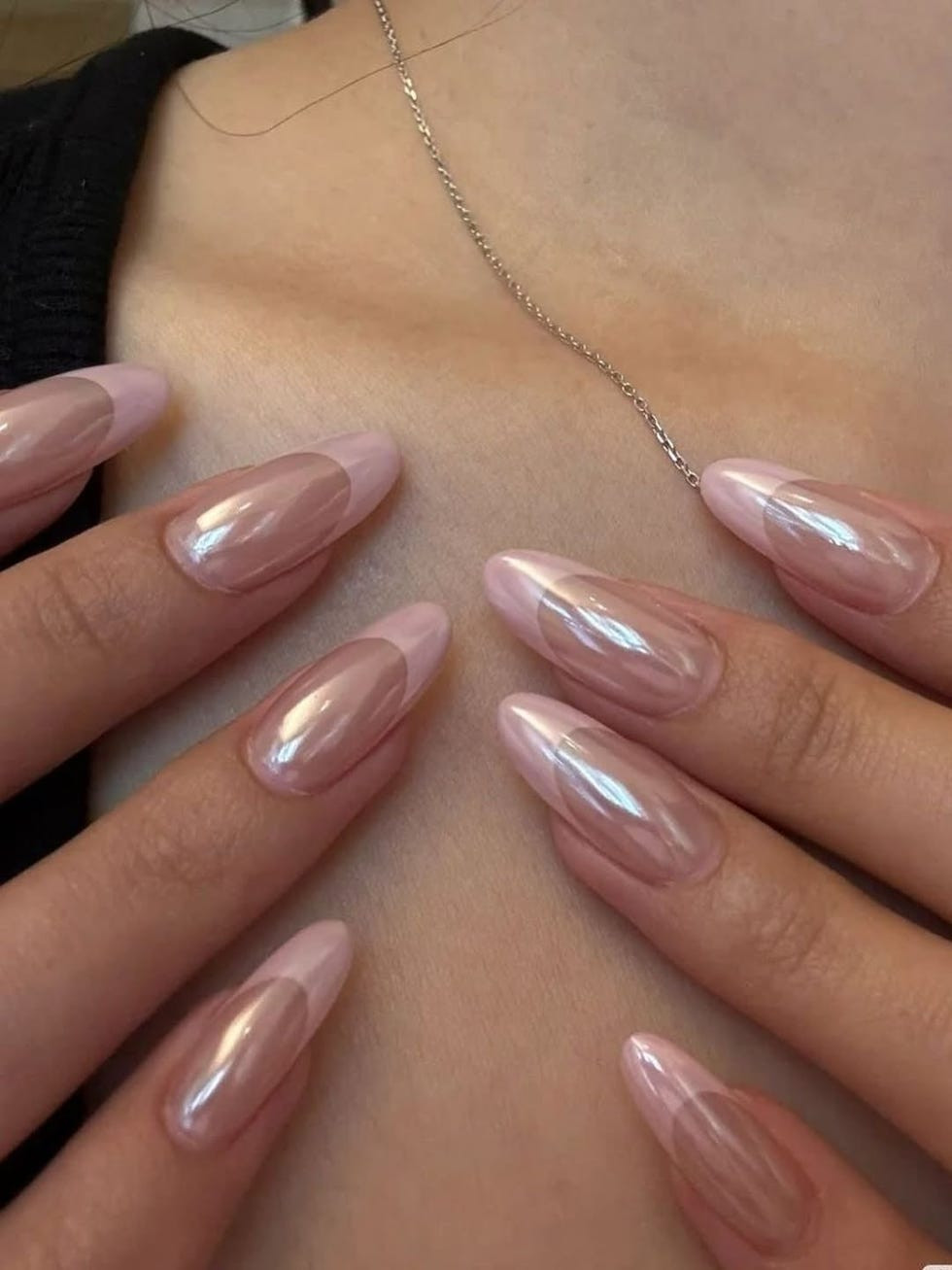 Pearlescent Chrome-Like Visual Idea Pearlescent Chrome-Like Visual Idea — Pastel Nails 2027