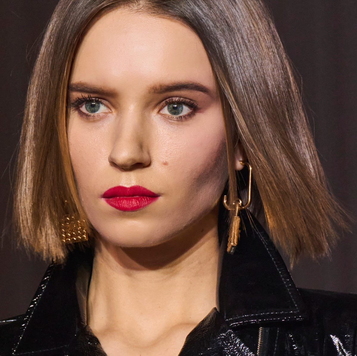 Dark Brown Visual Idea Dark Brown Visual Idea — Modern Bob 2027