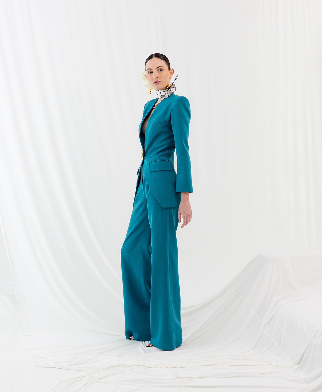 Bold Turquoise Tailored Suit for a Professional Statement Bold Turquoise Tailored Suit for a Professional Statement — Spring Teacher Outfits 2027