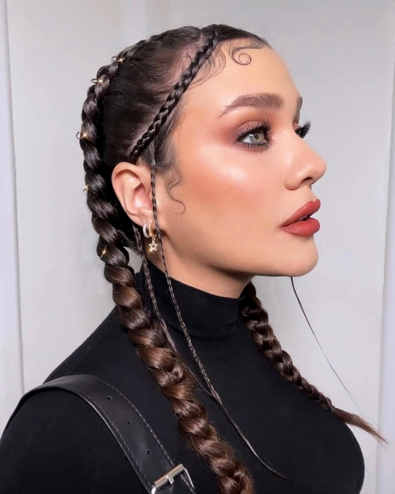 Mid-Back Visual Idea Mid-Back Visual Idea — Braided Hairstyles 2027