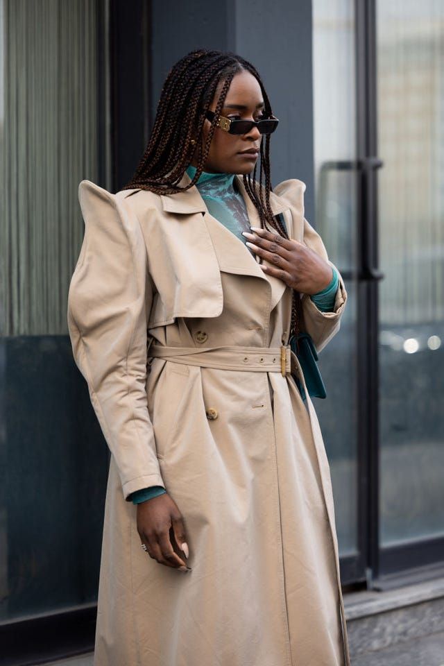 Trench Coat with Exaggerated Shoulders: A Modern Twist Trench Coat with Exaggerated Shoulders: A Modern Twist — Rainy Day Outfits 2027