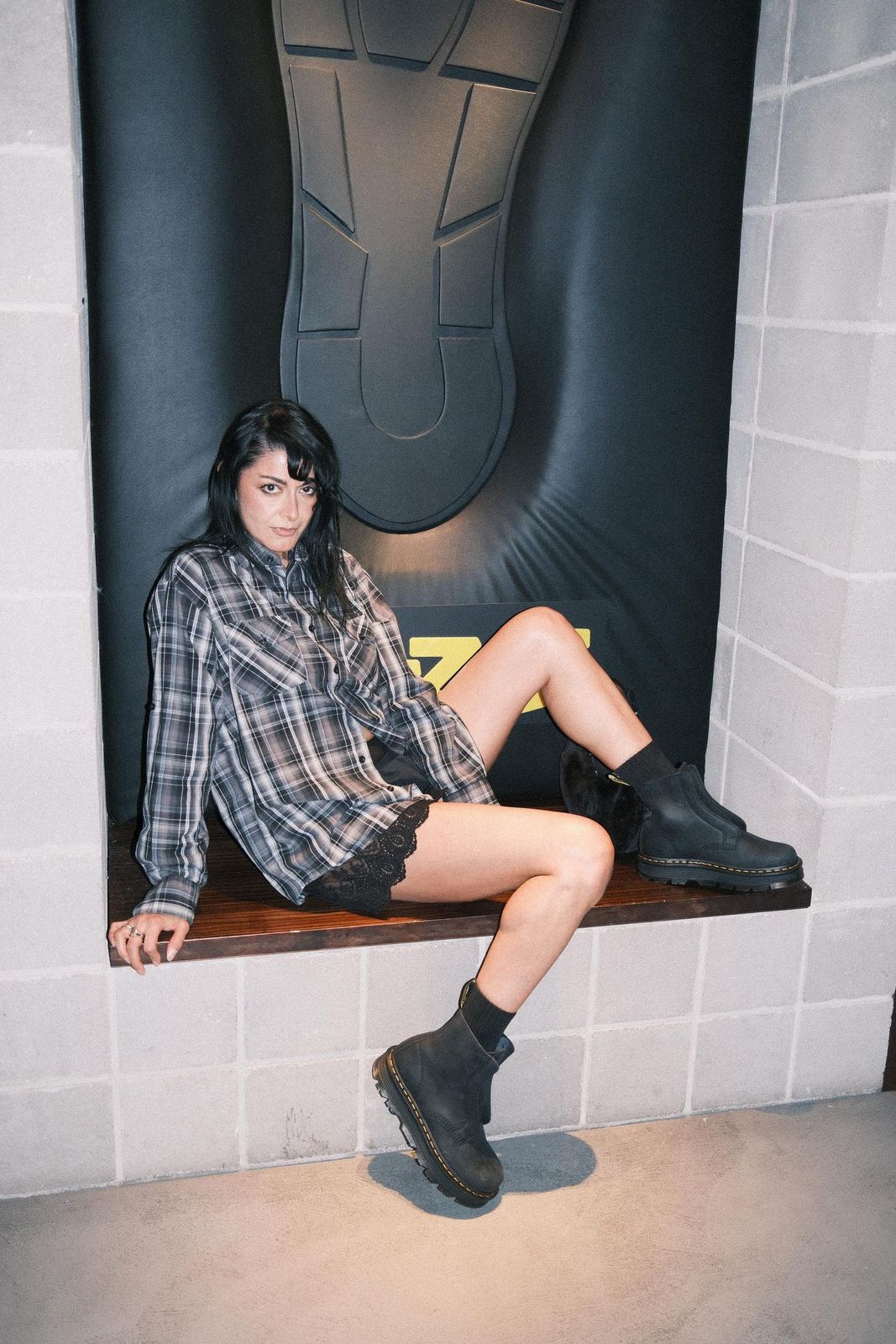 Casual Contrast: Dr. Martens Chelsea Boots with Plaid Shirt and Shorts Casual Contrast: Dr. Martens Chelsea Boots with Plaid Shirt and Shorts — Doc Martens Outfits 2027