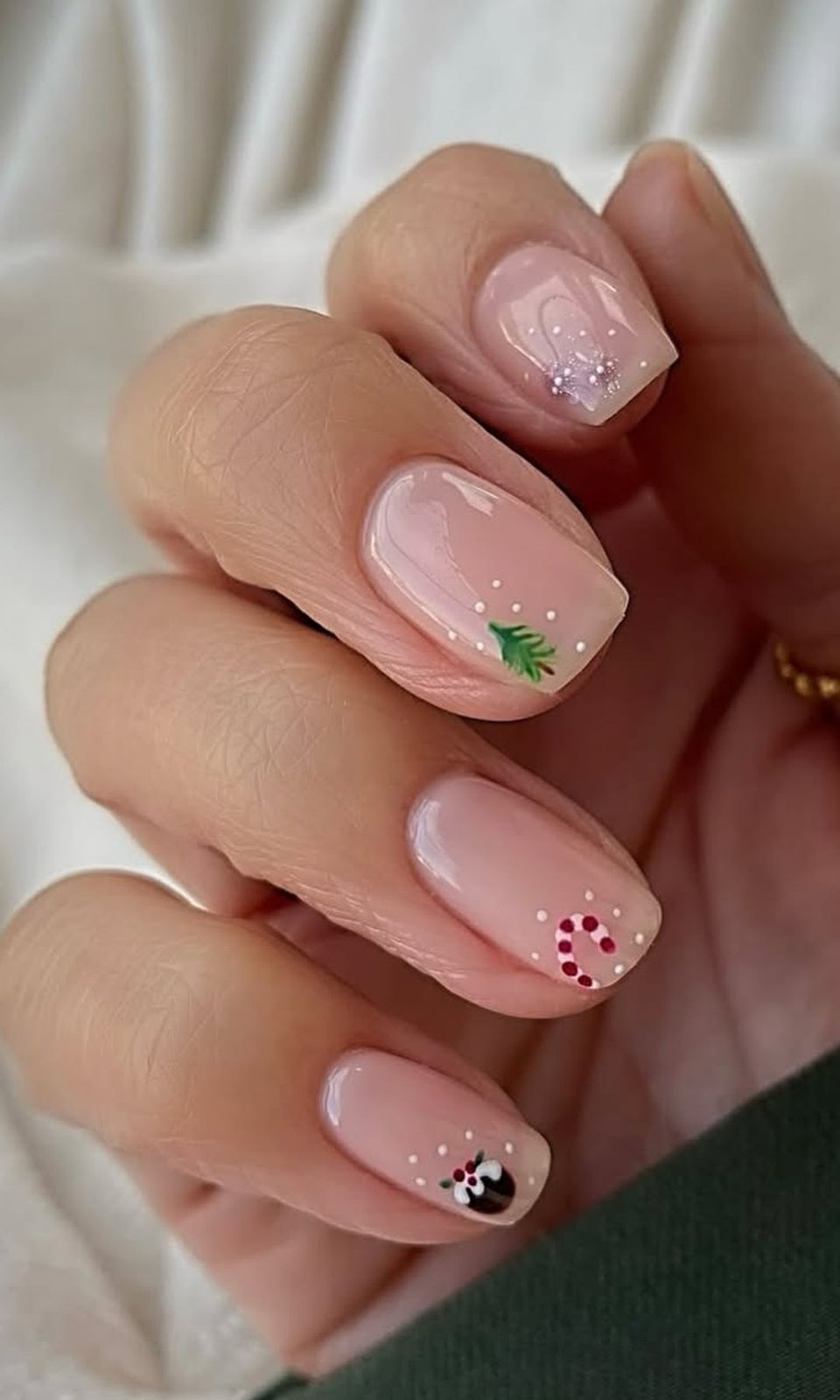 Christmas Visual Idea Christmas Visual Idea — Christmas Nails 2026