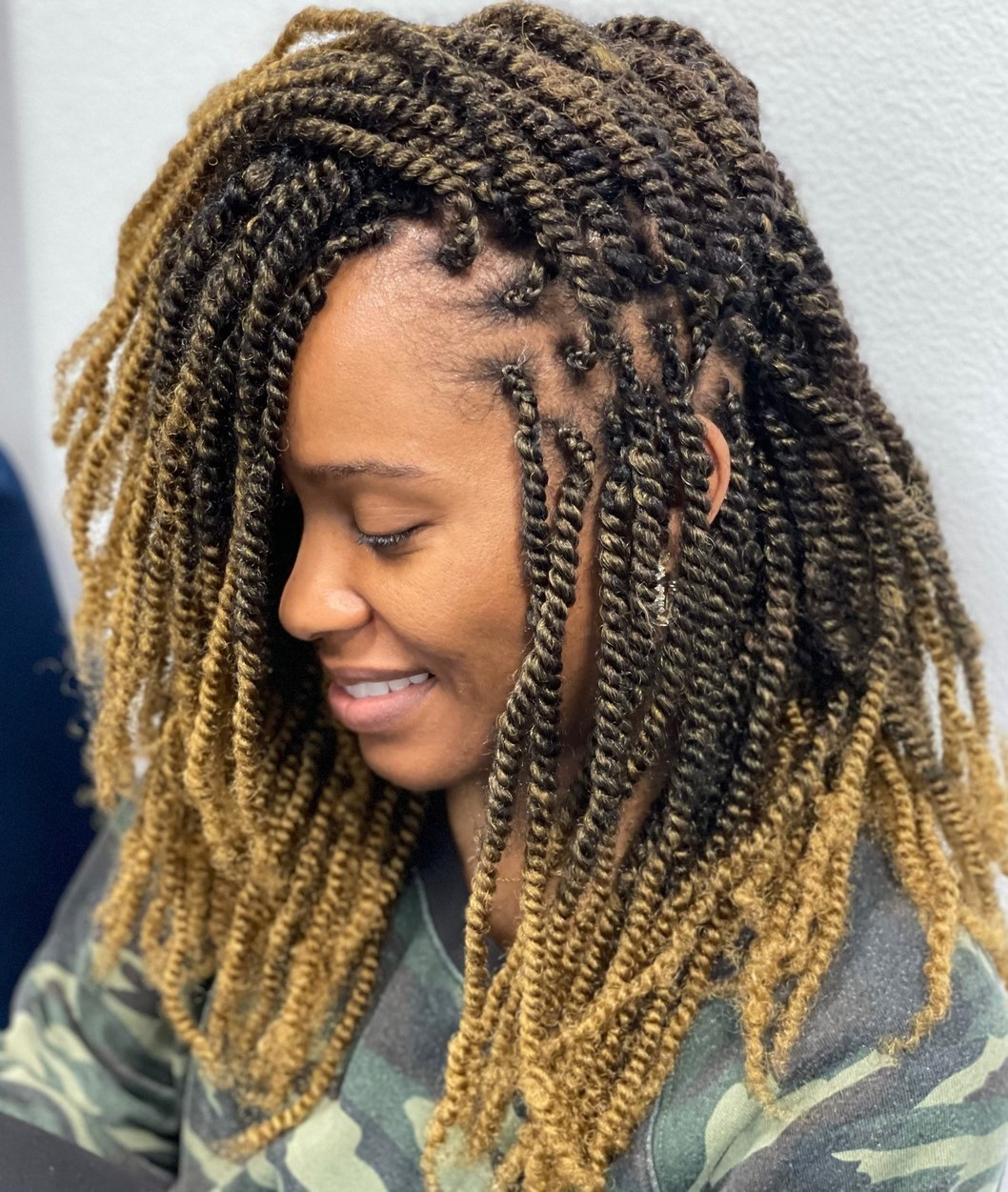 Ombré Black to Blonde Kinky Twists Ombré Black to Blonde Kinky Twists — Kinky Twists 2027